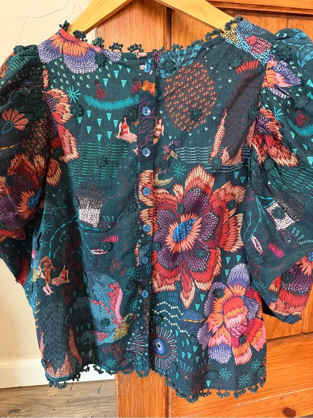 FARM Rio Vibrant Floral Embroidered Puff Sleeve Cotton Top - Size Small